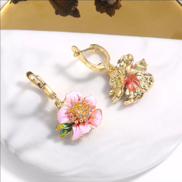 NEW Pink Blossom Flower Earrings - Picture 3 of 6